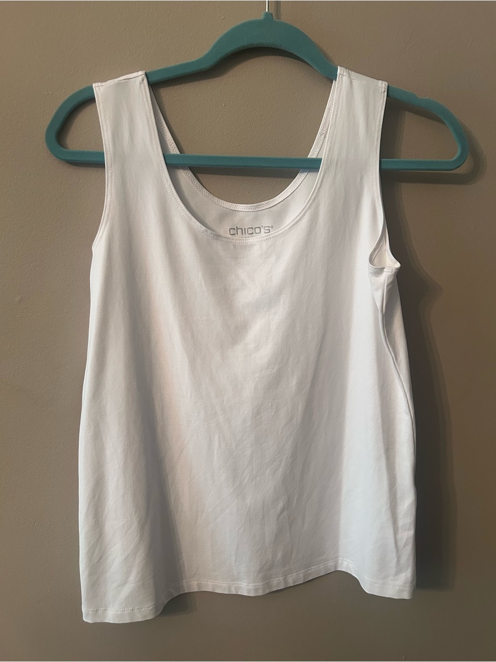 Chico's White Scoop Neck Tank Top - Classic Women's Layering Tee. NEW